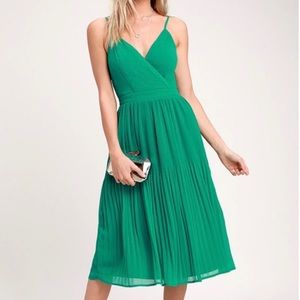 NWT LuLu’s Love for You emerald green Dress Sz. S